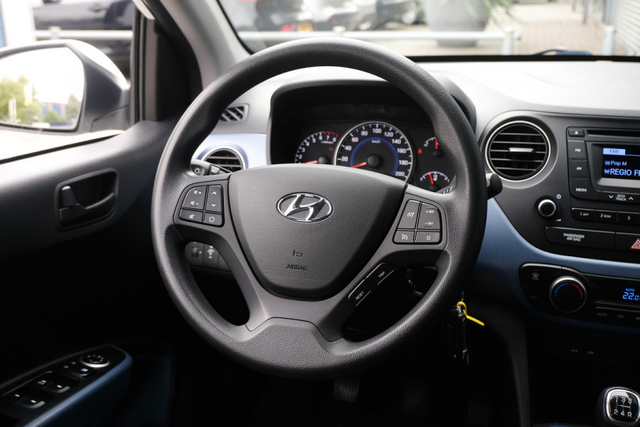 Hyundai i10 BWJ 2017 | 1.0i 66PK i-Motion Comfort | NWE APK | | CLIMA | CRUISE | RADIO/CD | EL RAMEN | EL SPIEGELS |