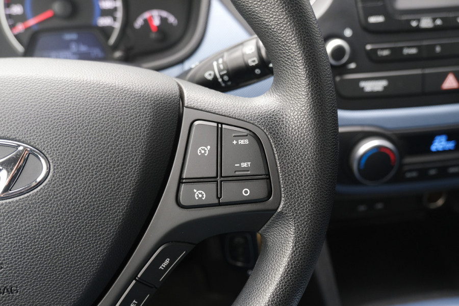 Hyundai i10 BWJ 2017 | 1.0i 66PK i-Motion Comfort | NWE APK | | CLIMA | CRUISE | RADIO/CD | EL RAMEN | EL SPIEGELS |