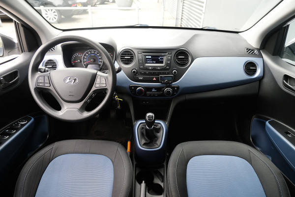Hyundai i10 BWJ 2017 | 1.0i 66PK i-Motion Comfort | NWE APK | | CLIMA | CRUISE | RADIO/CD | EL RAMEN | EL SPIEGELS |