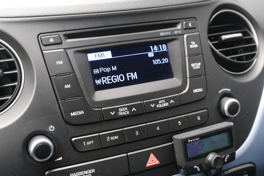 Hyundai i10 BWJ 2017 | 1.0i 66PK i-Motion Comfort | NWE APK | | CLIMA | CRUISE | RADIO/CD | EL RAMEN | EL SPIEGELS |