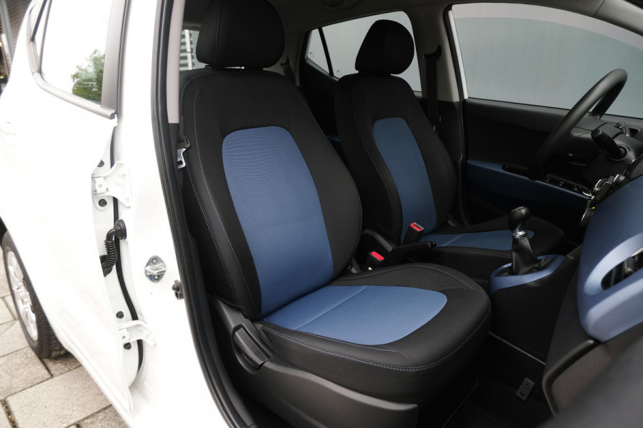 Hyundai i10 BWJ 2017 | 1.0i 66PK i-Motion Comfort | NWE APK | | CLIMA | CRUISE | RADIO/CD | EL RAMEN | EL SPIEGELS |