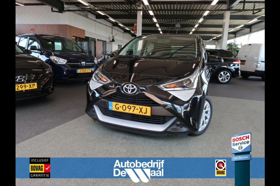 Toyota Aygo 1.0 VVT-i X-Play 5-drs. CAMERA/CARPLAY/AIRCO/LIMITER