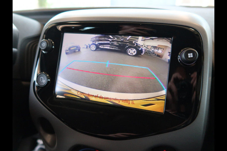 Toyota Aygo 1.0 VVT-i X-Play 5-drs. CAMERA/CARPLAY/AIRCO/LIMITER