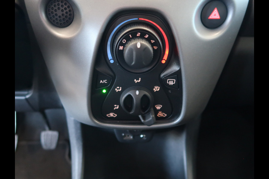 Toyota Aygo 1.0 VVT-i X-Play 5-drs. CAMERA/CARPLAY/AIRCO/LIMITER