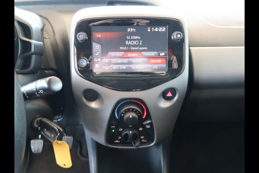 Toyota Aygo 1.0 VVT-i X-Play 5-drs. CAMERA/CARPLAY/AIRCO/LIMITER