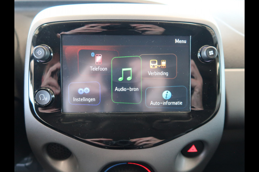 Toyota Aygo 1.0 VVT-i X-Play 5-drs. CAMERA/CARPLAY/AIRCO/LIMITER