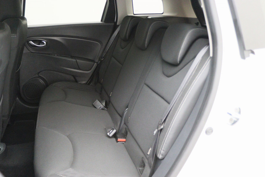 Renault Clio Estate 0.9 TCe Limited Airco, Cruise, Apple Carply, Bluetooth, Navigatie, DAB, KeyLess, PDC, 16''