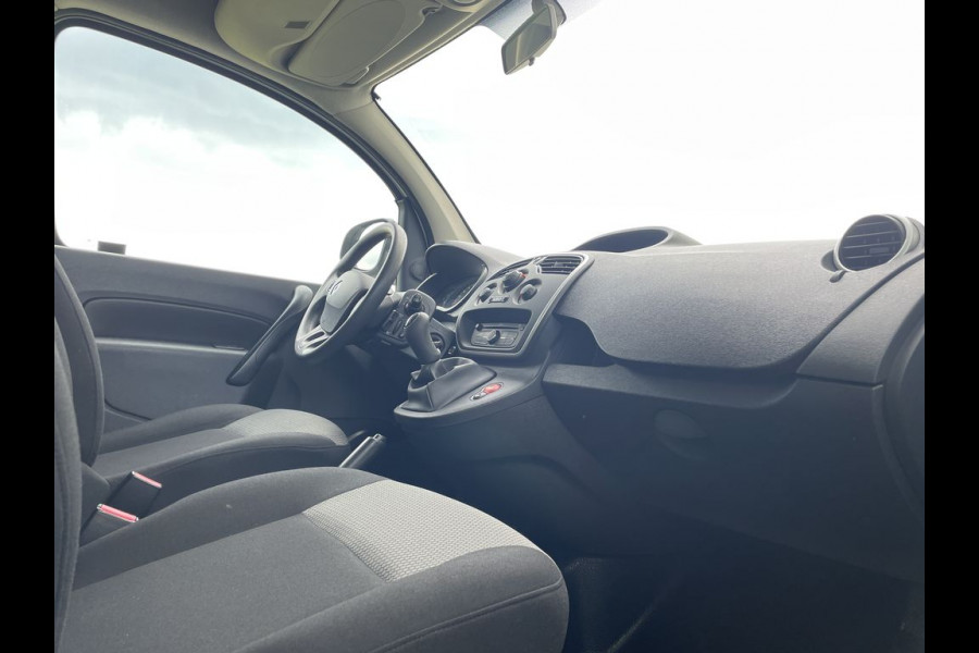 Renault Kangoo 1.5 dCi E6 R-link BPM Vrij! Lease €142 p/m, Airco, Navi, PDC, Trekhaak, Schuifdeur, Volledig onderhoudshistorie aanwezig