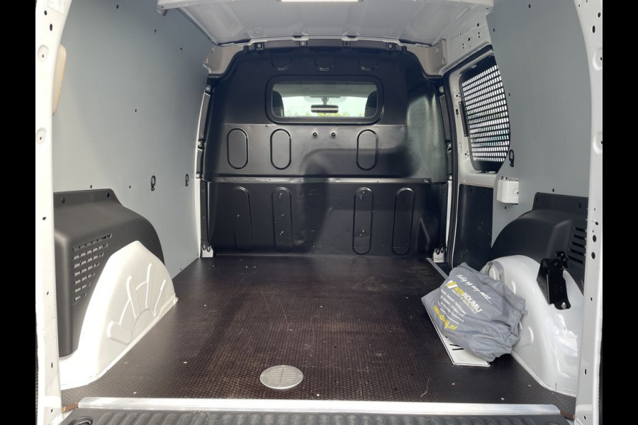 Renault Kangoo 1.5 dCi E6 R-link BPM Vrij! Lease €142 p/m, Airco, Navi, PDC, Trekhaak, Schuifdeur, Volledig onderhoudshistorie aanwezig