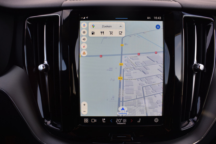 Volvo XC60 B4 Automaat Plus Dark | Keyless | Harman Kardon | Elec Stoelen | Stoel Stuurwielverwarming | 360 Camera