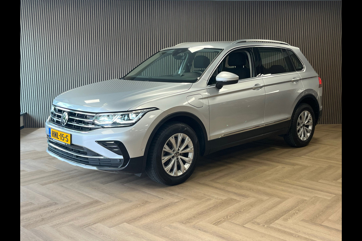 Volkswagen Tiguan 1.4 TSI eHybrid 245PK PLUG IN DSG NAVI CAMERA CARPLAY IQ LIGHT PDC Volkswagen Tiguan 1.4 TSI eHybrid 245PK PLUG IN DSG NAVI CAMERA CARPLAY IQ LIGHT PDC