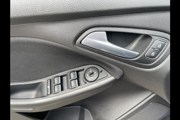 Ford Focus 1.0 Lease Edition Apple Carply Navi Cruise Trekhaak