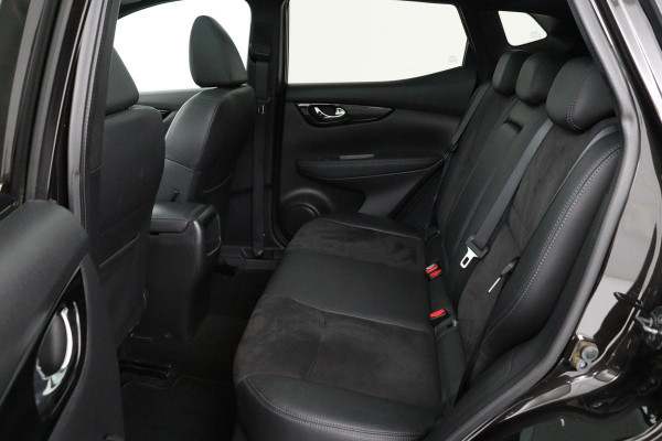 Nissan QASHQAI 1.2 N-Vision | Panoramadak | Stoelverwarming | 360 camera | Trekhaak | Leder/Alcantara | Navigatie | Keyless | Climate control
