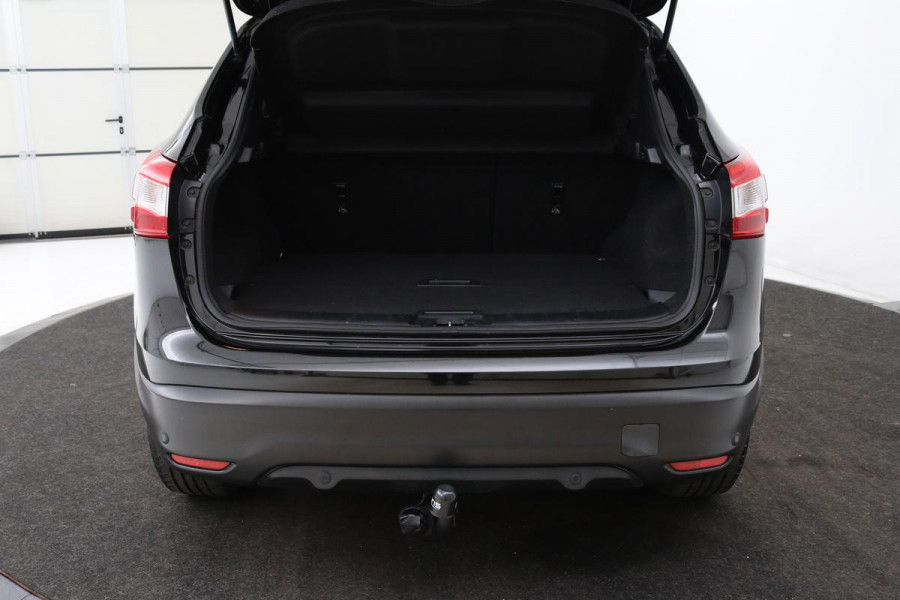 Nissan QASHQAI 1.2 N-Vision | Panoramadak | Stoelverwarming | 360 camera | Trekhaak | Leder/Alcantara | Navigatie | Keyless | Climate control