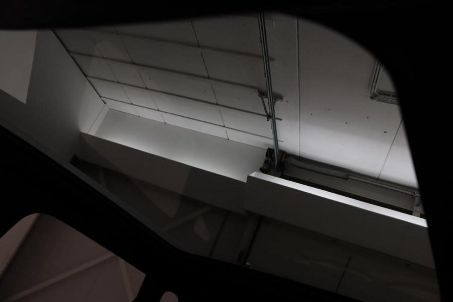 Nissan QASHQAI 1.2 N-Vision | Panoramadak | Stoelverwarming | 360 camera | Trekhaak | Leder/Alcantara | Navigatie | Keyless | Climate control