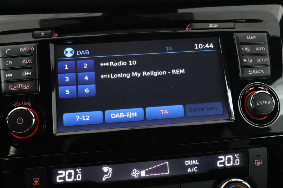 Nissan QASHQAI 1.2 N-Vision | Panoramadak | Stoelverwarming | 360 camera | Trekhaak | Leder/Alcantara | Navigatie | Keyless | Climate control