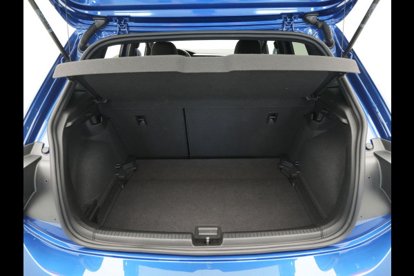 Volkswagen Polo 1.0 TSI R-Line 95 pk Navi via App Pdc Acc Clima 21