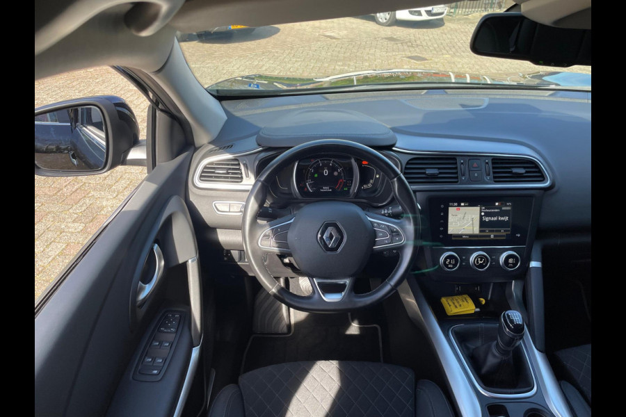 Renault Kadjar TCe 140 Intens Trekhaak wegkl. / p-sens & camera / Navi / Full LED / LM velgen