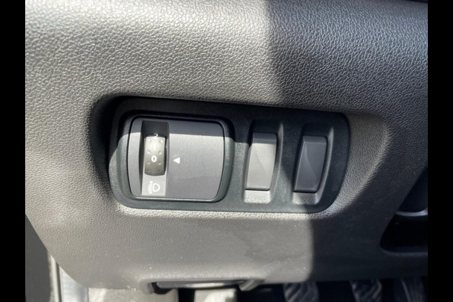 Renault Kadjar TCe 140 Intens Trekhaak wegkl. / p-sens & camera / Navi / Full LED / LM velgen