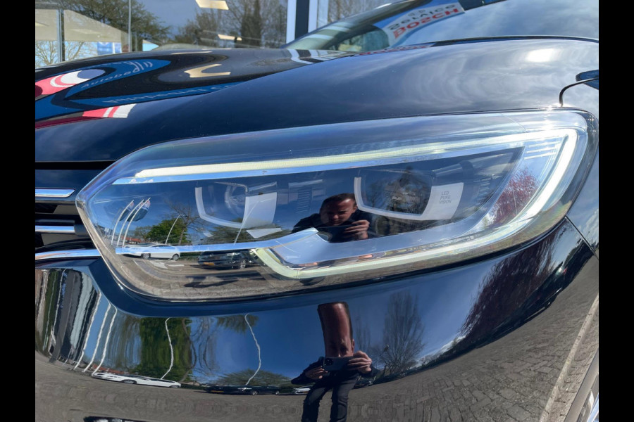 Renault Kadjar TCe 140 Intens Trekhaak wegkl. / p-sens & camera / Navi / Full LED / LM velgen