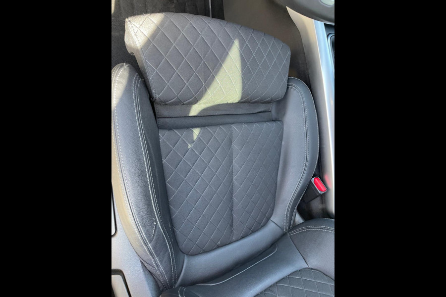 Renault Kadjar TCe 140 Intens Trekhaak wegkl. / p-sens & camera / Navi / Full LED / LM velgen