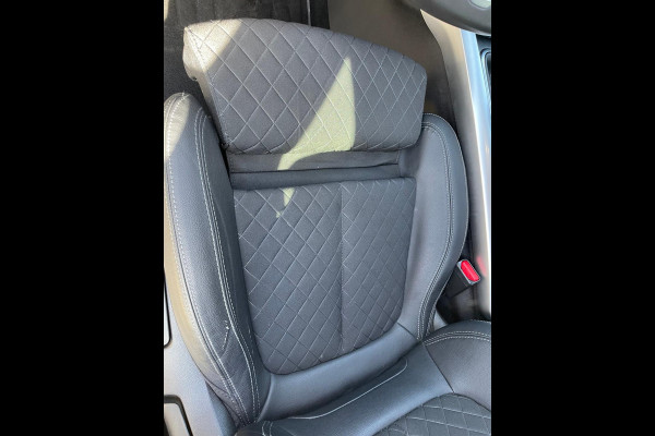 Renault Kadjar TCe 140 Intens Trekhaak wegkl. / p-sens & camera / Navi / Full LED / LM velgen