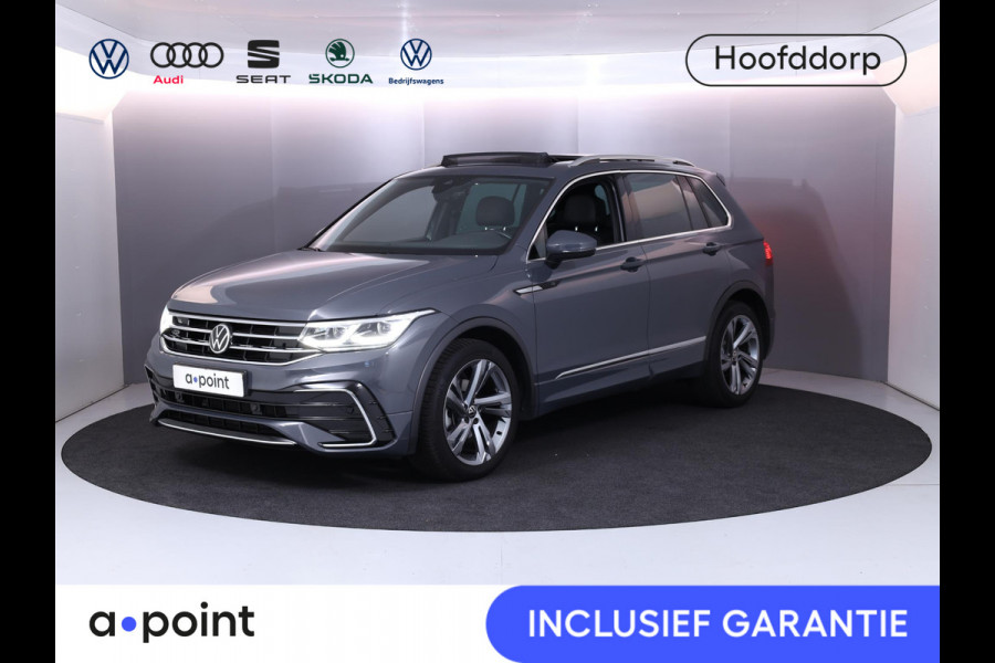 Volkswagen Tiguan 1.5 TSI R-Line Business+ 150pk |Panoramadak | Elekt. trekhaak | Leer| Camera| Adaptieve cruise control |