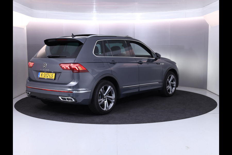 Volkswagen Tiguan 1.5 TSI R-Line Business+ 150pk |Panoramadak | Elekt. trekhaak | Leer| Camera| Adaptieve cruise control |