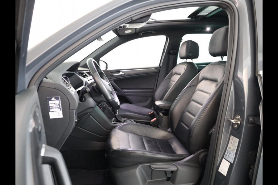 Volkswagen Tiguan 1.5 TSI R-Line Business+ 150pk |Panoramadak | Elekt. trekhaak | Leer| Camera| Adaptieve cruise control |