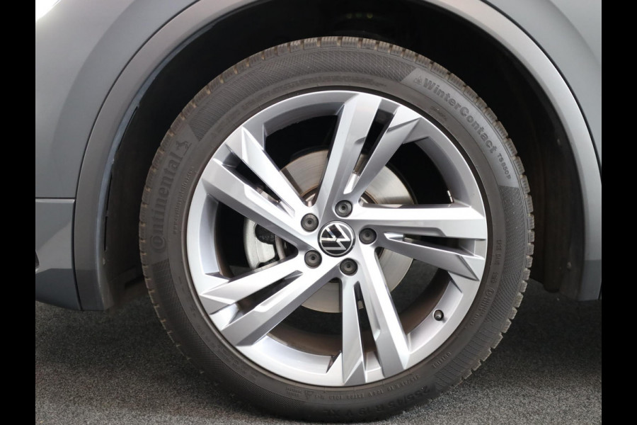Volkswagen Tiguan 1.5 TSI R-Line Business+ 150pk |Panoramadak | Elekt. trekhaak | Leer| Camera| Adaptieve cruise control |