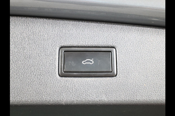 Volkswagen Tiguan 1.5 TSI R-Line Business+ 150pk |Panoramadak | Elekt. trekhaak | Leer| Camera| Adaptieve cruise control |