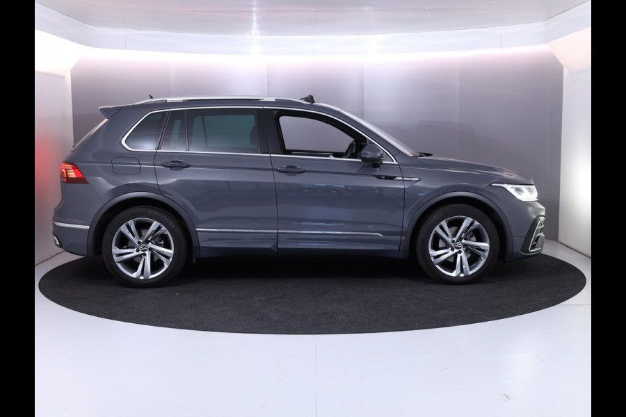 Volkswagen Tiguan 1.5 TSI R-Line Business+ 150pk |Panoramadak | Elekt. trekhaak | Leer| Camera| Adaptieve cruise control |