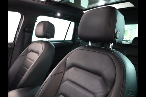 Volkswagen Tiguan 1.5 TSI R-Line Business+ 150pk |Panoramadak | Elekt. trekhaak | Leer| Camera| Adaptieve cruise control |