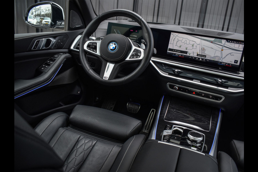 BMW X5 xDrive50e | M-SPORT PRO | PANORAMADAK SKY LOUNGE | HEAD-UP | SOFT-CLOSE | 360 CAMERA | LUCHTVERING | COMFORT ACCESS | TREKHAAK |