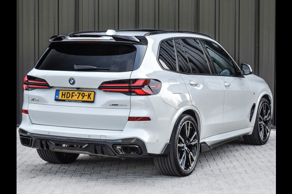 BMW X5 xDrive50e | M-SPORT PRO | PANORAMADAK SKY LOUNGE | HEAD-UP | SOFT-CLOSE | 360 CAMERA | LUCHTVERING | COMFORT ACCESS | TREKHAAK |