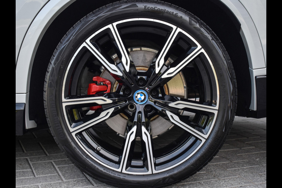 BMW X5 xDrive50e | M-SPORT PRO | PANORAMADAK SKY LOUNGE | HEAD-UP | SOFT-CLOSE | 360 CAMERA | LUCHTVERING | COMFORT ACCESS | TREKHAAK |