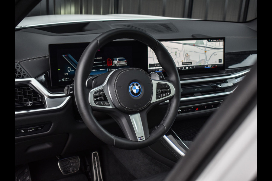 BMW X5 xDrive50e | M-SPORT PRO | PANORAMADAK SKY LOUNGE | HEAD-UP | SOFT-CLOSE | 360 CAMERA | LUCHTVERING | COMFORT ACCESS | TREKHAAK |
