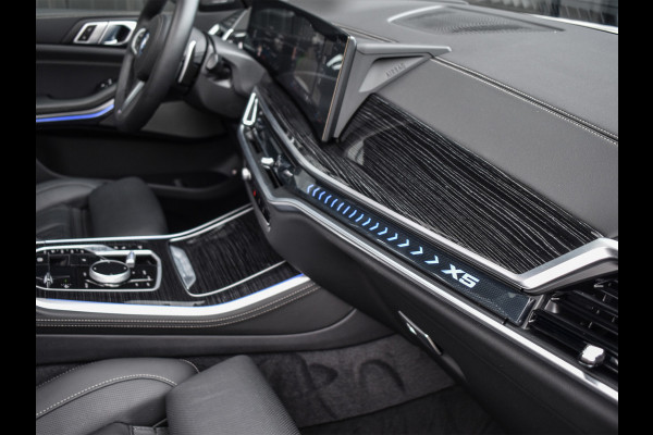 BMW X5 xDrive50e | M-SPORT PRO | PANORAMADAK SKY LOUNGE | HEAD-UP | SOFT-CLOSE | 360 CAMERA | LUCHTVERING | COMFORT ACCESS | TREKHAAK |