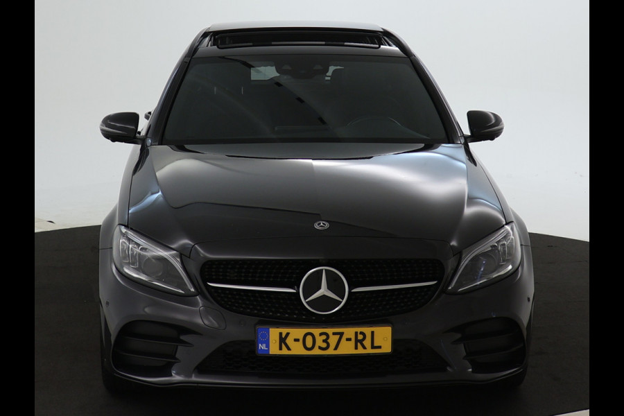 Mercedes-Benz C-Klasse Estate 300 e Business Solution AMG | Panoramadak | Multispaaks lichtmetalen velgen | Navigatie | Parking support | Inclusief 24 maanden MB Certified garantie voor Europa.
