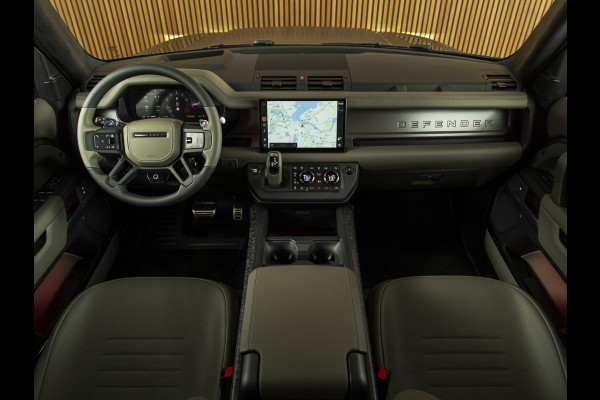 Land Rover Defender 110 4.4 P635 Octa Edition One