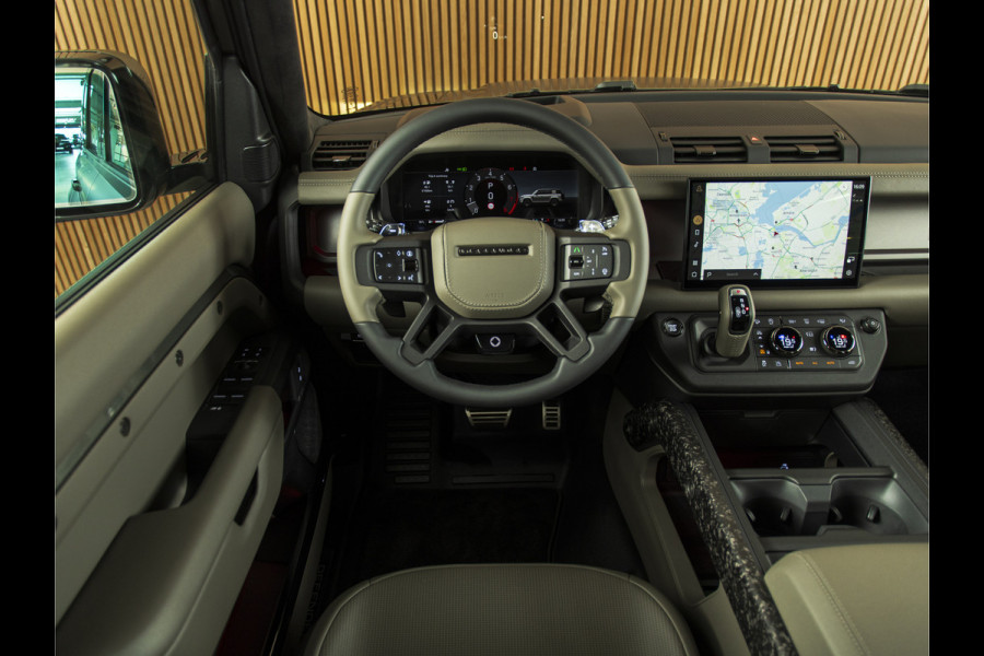 Land Rover Defender 110 4.4 P635 Octa Edition One