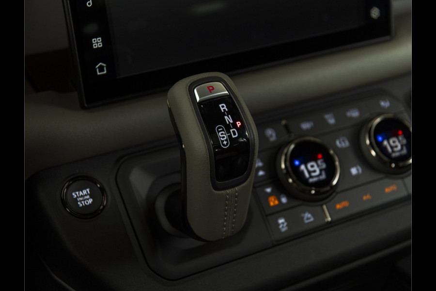 Land Rover Defender 110 4.4 P635 Octa Edition One