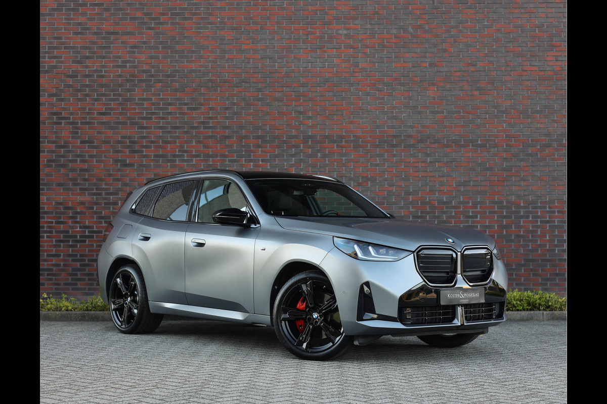 BMW X3 M50 xDrive*Trekhaak*Pano*IconicGlow* BMW X3 M50 xDrive*Trekhaak*Pano*IconicGlow*