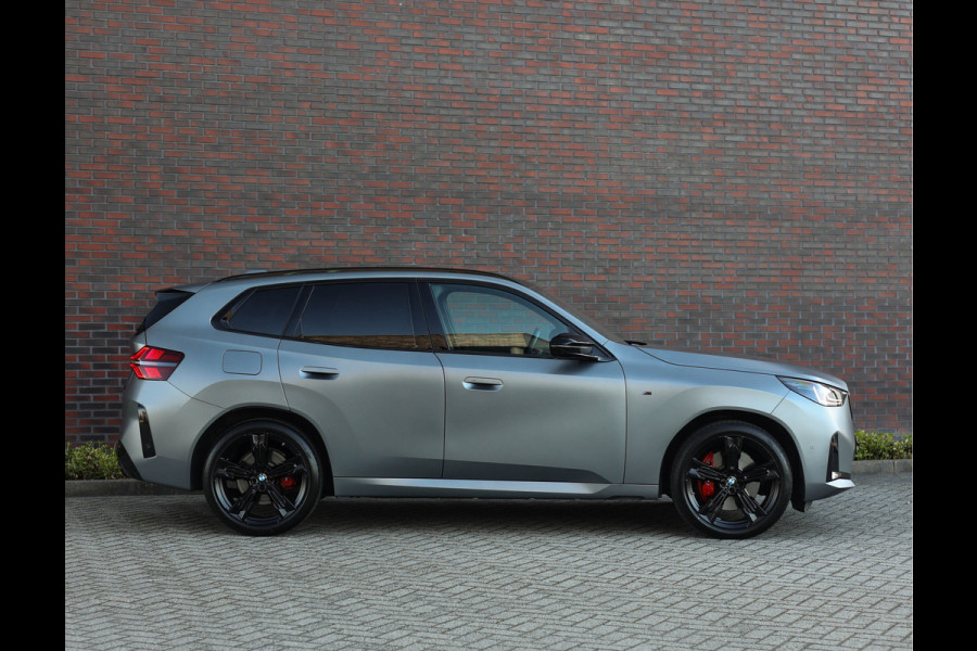 BMW X3 M50 xDrive*Trekhaak*Pano*IconicGlow*