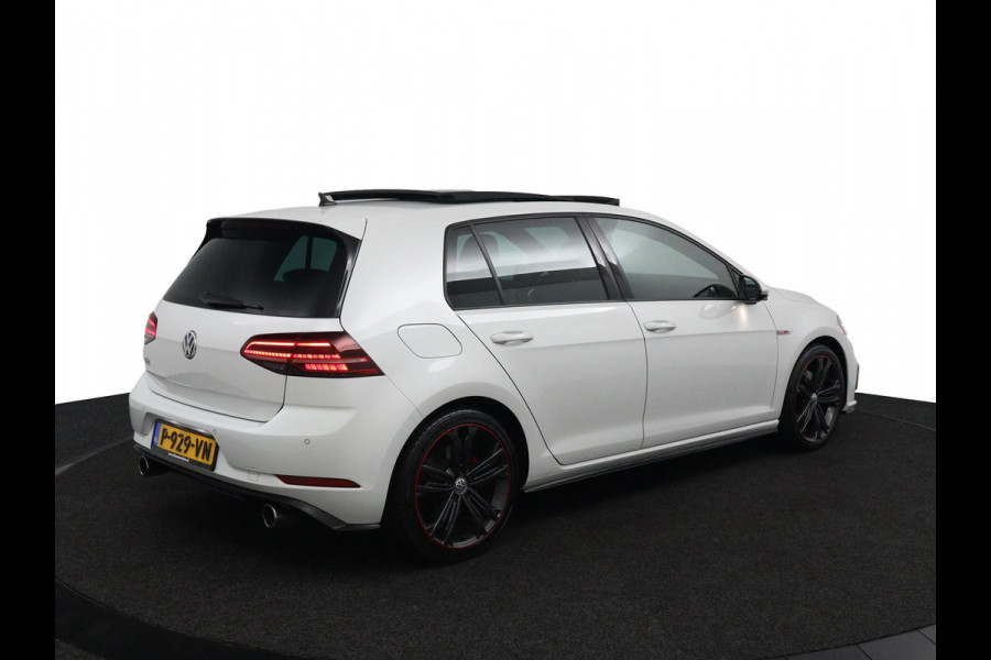 Volkswagen Golf 2.0TSI GTI *230PK*PANO*LEER*ACC*LED*DCC