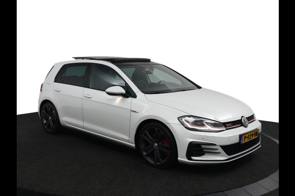 Volkswagen Golf 2.0TSI GTI *230PK*PANO*LEER*ACC*LED*DCC