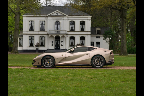 Ferrari 812 Superfast | Subliem! | Grigio Ingrid | Veel Carbon | 1e eigenaar