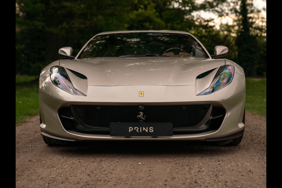Ferrari 812 Superfast | Subliem! | Grigio Ingrid | Veel Carbon | 1e eigenaar