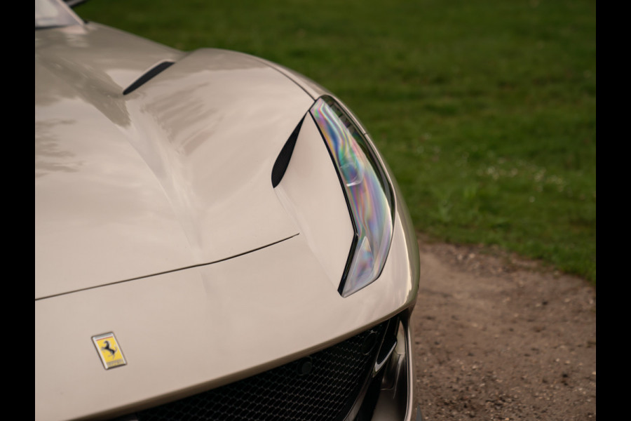 Ferrari 812 Superfast | Subliem! | Grigio Ingrid | Veel Carbon | 1e eigenaar