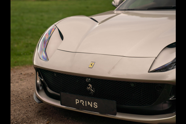 Ferrari 812 Superfast | Subliem! | Grigio Ingrid | Veel Carbon | 1e eigenaar